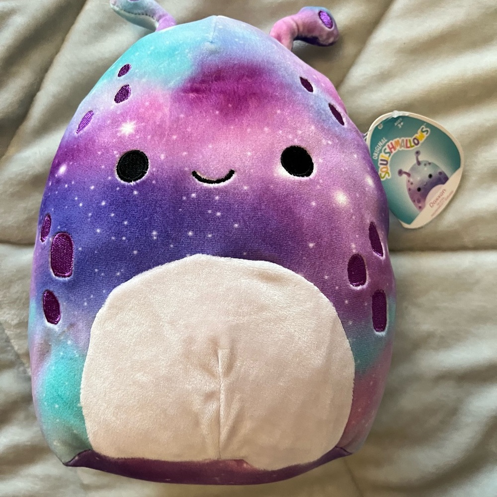 Squishmallows Daxxon the Alien 8" Stuffed Plush